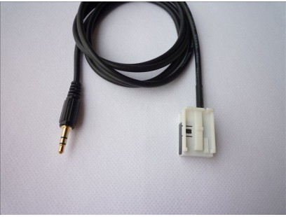 Mercedes Benz AUX 3,5mm įėjimo adapteris per CD changer jungtį